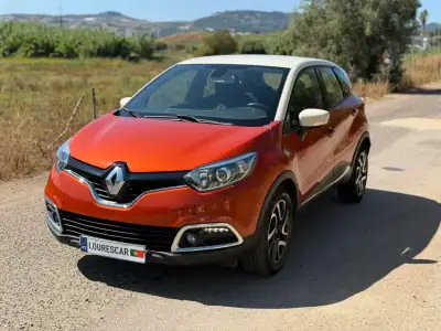 Renault Captur 2016 - 11900 EUR, 102000 km - AUTO.MOTO.pt - 102000km - foto 4 de 50