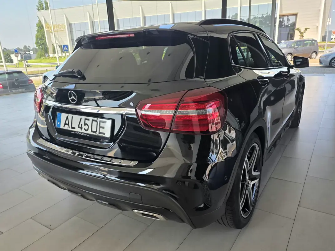 Mercedes-Benz GLA 200 2017 - 20990 EUR, 188564 km - 188564km - foto 6 de 24