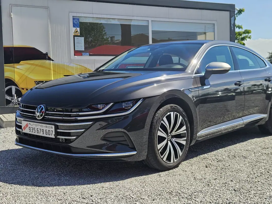 Volkswagen Arteon 2022 - 30500 EUR, 32500 km - AUTO.MOTO.pt - 32500km - foto 1 de 51