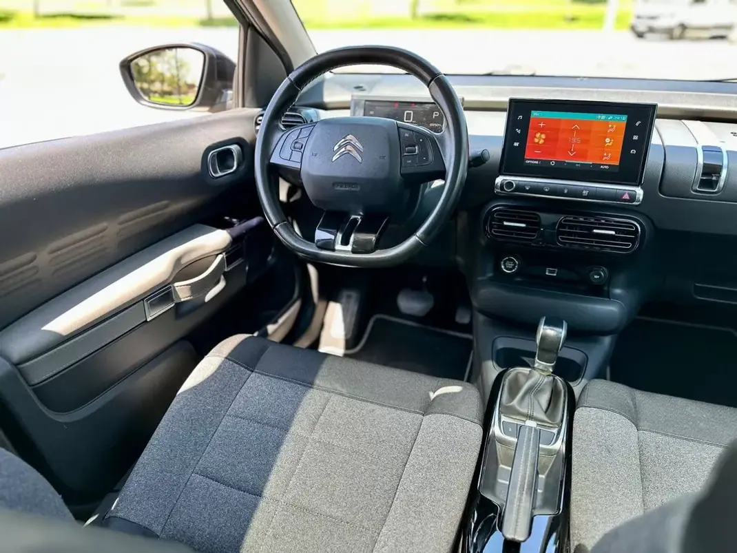 Citroën C4 Cactus 2019 - 11990 EUR, 119000 km - 119000km - foto 27 de 41