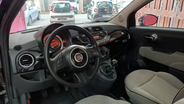 Fiat 500 2014 - 9500 EUR, 76319 km - AUTO.MOTO.pt - 76319km - foto 21 de 49