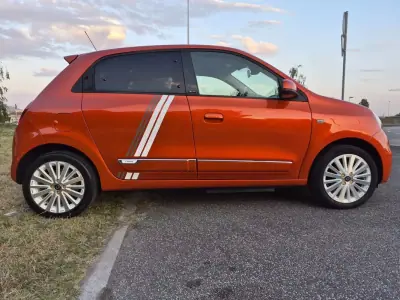 Renault Twingo 2021 - 13499 EUR, 55410 km - AUTO.MOTO.pt - 55410km - foto 8 de 32