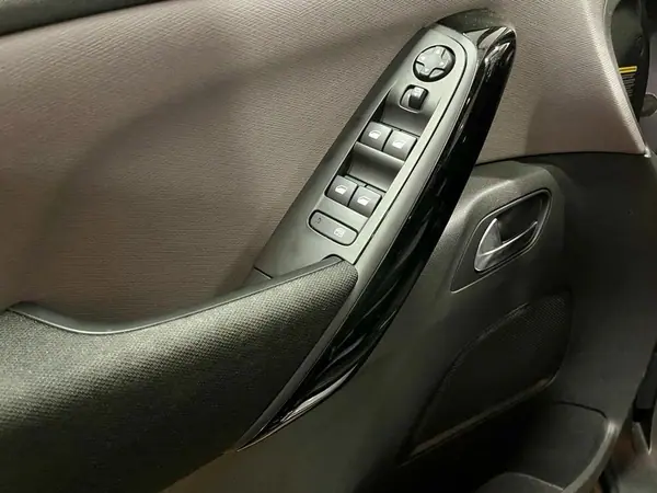 Citroën C4 Spacetourer 2020 - 24980 EUR, 65900 km - AUTO.MOTO.pt - 65900km - foto 19 de 27