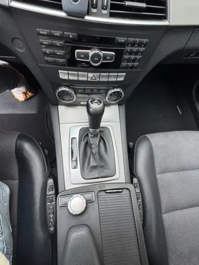 Mercedes-Benz C 220 2012 - 11850 EUR, 343240 km - AUTO.MOTO.pt - 343240km - foto 11 de 16