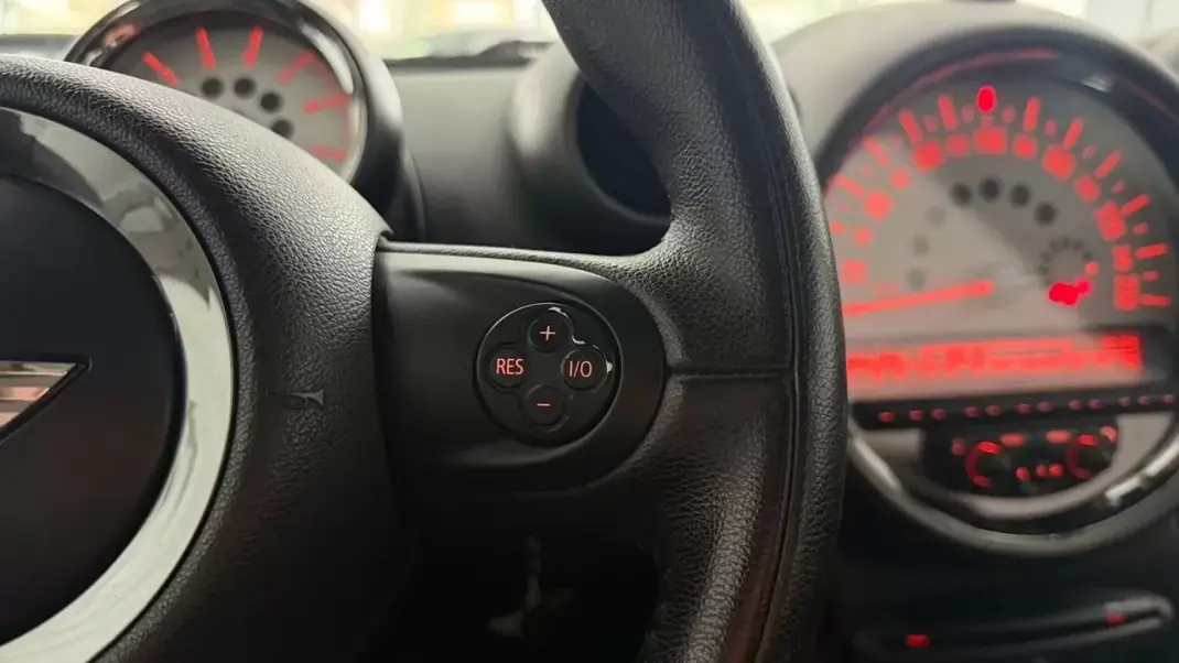 MINI Countryman 2010 - 10980 EUR, 187041 km - AUTO.MOTO.pt - 187041km - foto 11 de 28