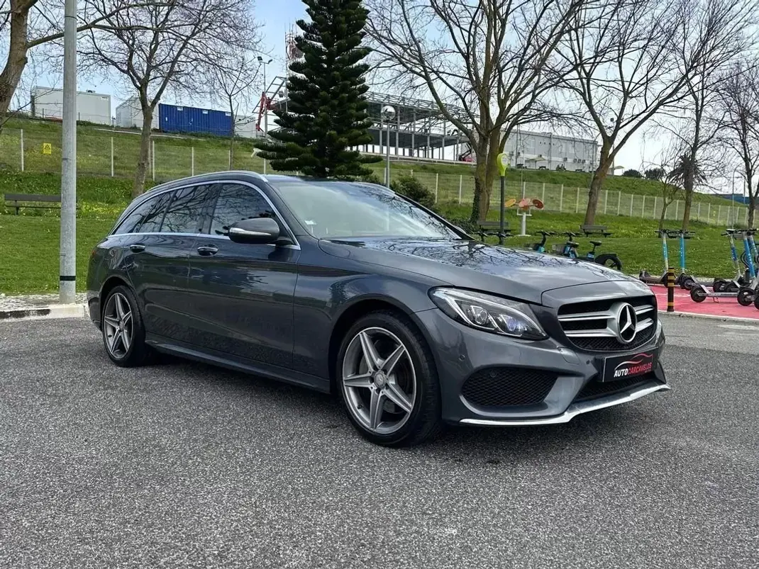 Mercedes-Benz C 250 2015 - 24450 EUR, 115000 km - AUTO.MOTO.pt - 115000km - foto 4 de 51