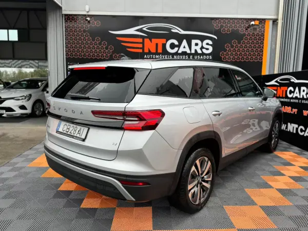 Skoda Kodiaq 2025 - 42900 EUR, 313 km - AUTO.MOTO.pt - 313km - foto 2 de 28