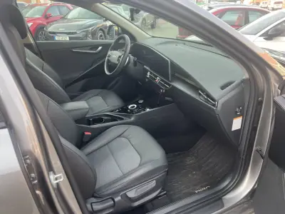 Kia Niro 2024 - 29500 EUR, 25000 km - AUTO.MOTO.pt - 25000km - foto 11 de 20