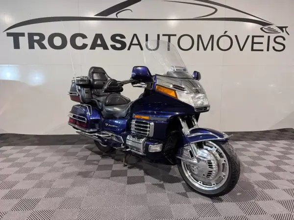 Honda Gold Wing 2000 - 8750 EUR, 84000 km - AUTO.MOTO.pt - 84000km - foto 22 de 28