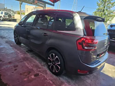 Citroën Grand C4 Spacetourer 2019 - 12750 EUR, 109500 km - AUTO.MOTO.pt - 109500km - foto 5 de 16