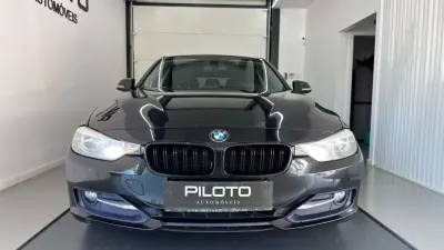 BMW 318 2014 - 10990 EUR, 307701 km - 307701km - foto 2 de 24