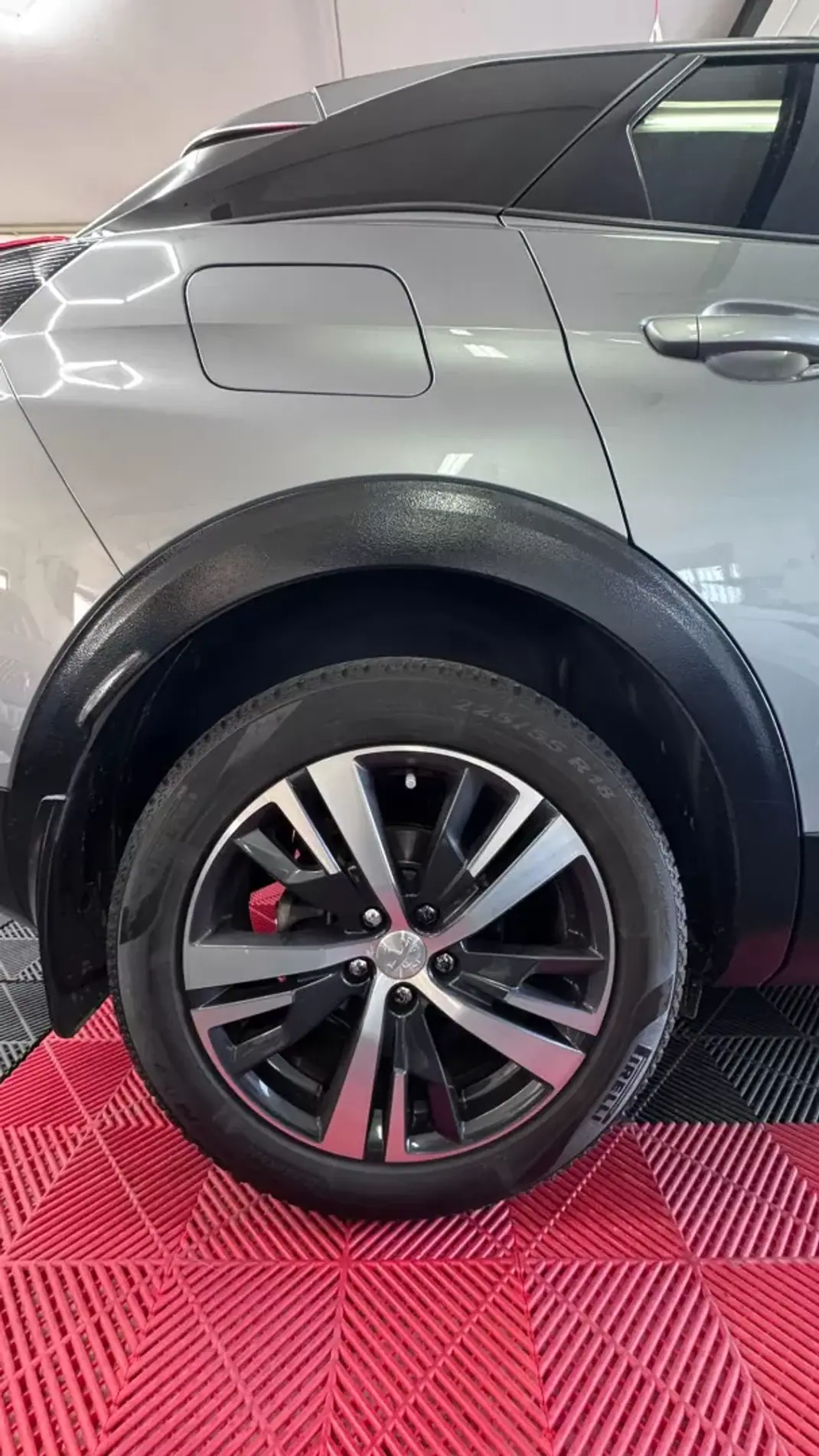 Peugeot 3008 2018 - 16900 EUR, 167000 km - AUTO.MOTO.pt - 167000km - foto 7 de 10