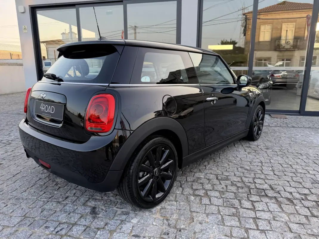 MINI One 2016 - 11900 EUR, 133000 km - 133000km - foto 27 de 86