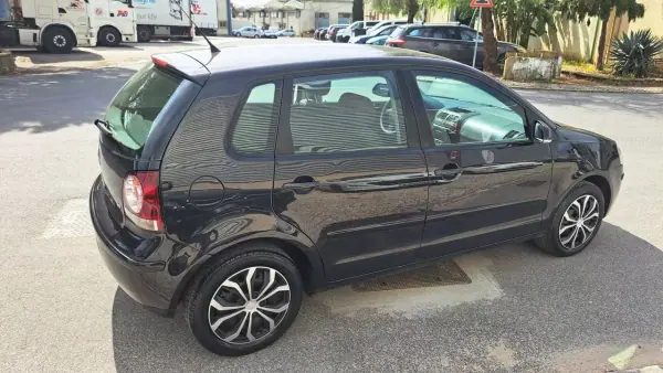 Volkswagen Polo 2008 - 4980 EUR, 154267 km - AUTO.MOTO.pt - 154267km - foto 16 de 38