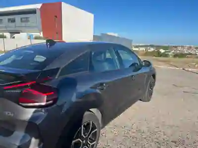 Citroën e-C4 2023 - 20990 EUR, 18450 km - 18450km - foto 5 de 13