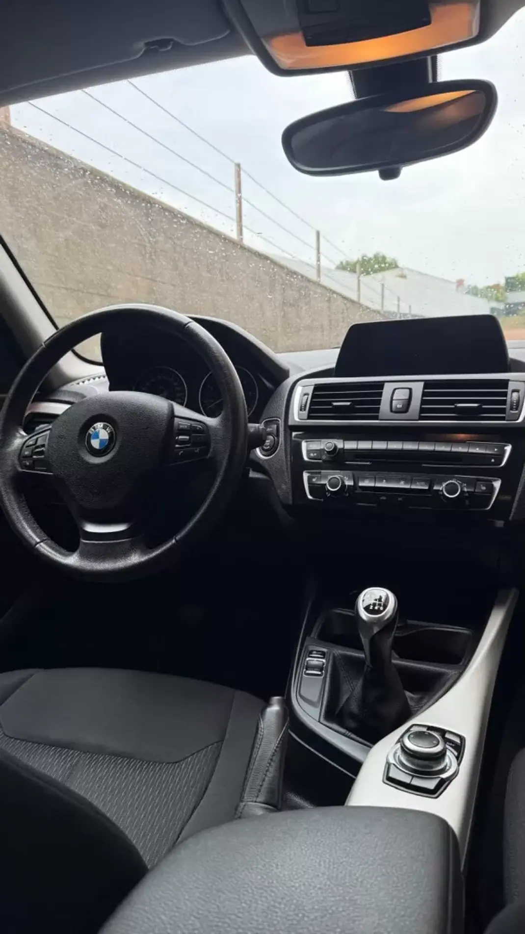 BMW 116 2017 - 17350 EUR, 140000 km - AUTO.MOTO.pt - 140000km - foto 15 de 17