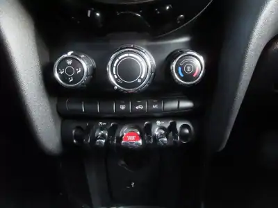 MINI Cooper 2021 - 19990 EUR, 90000 km - AUTO.MOTO.pt - 90000km - foto 42 de 52