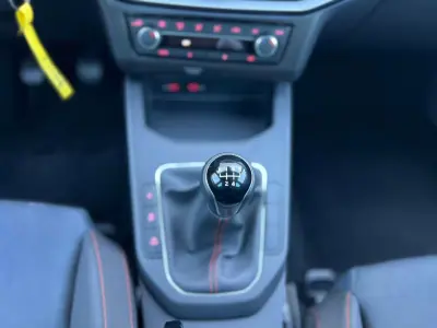 SEAT Ibiza 2025 - 19750 EUR, 19500 km - AUTO.MOTO.pt - 19500km - foto 15 de 22