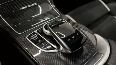 Mercedes-Benz C 63 AMG 2016 - 77990 EUR, 60883 km - AUTO.MOTO.pt - 60883km - foto 34 de 37