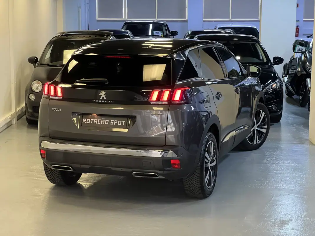 Peugeot 3008 2018 - 13990 EUR, 119000 km - 119000km - foto 4 de 38