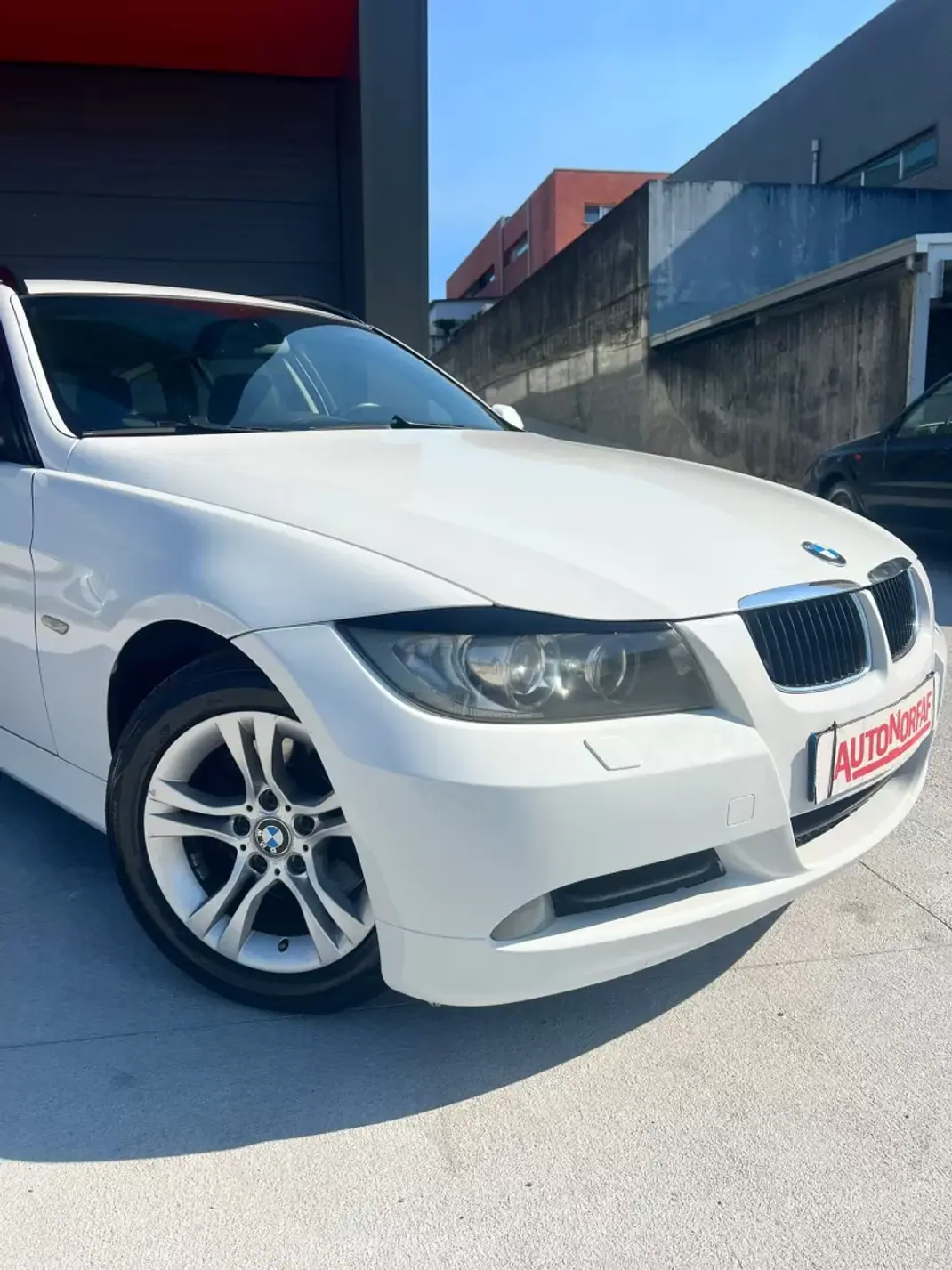 BMW 320 2008 - 12500 EUR, 361607 km - AUTO.MOTO.pt - 361607km - foto 7 de 20