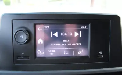 Toyota Proace Verso Electric 2022 - 22750 EUR, 52000 km - AUTO.MOTO.pt - 52000km - foto 15 de 28