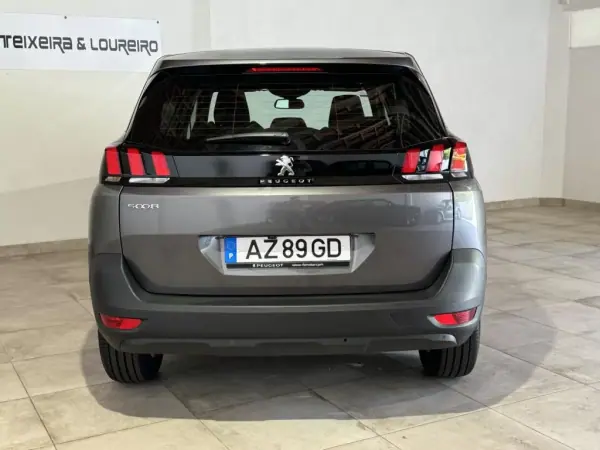 Peugeot 5008 2023 - 29500 EUR, 14500 km - AUTO.MOTO.pt - 14500km - foto 6 de 23