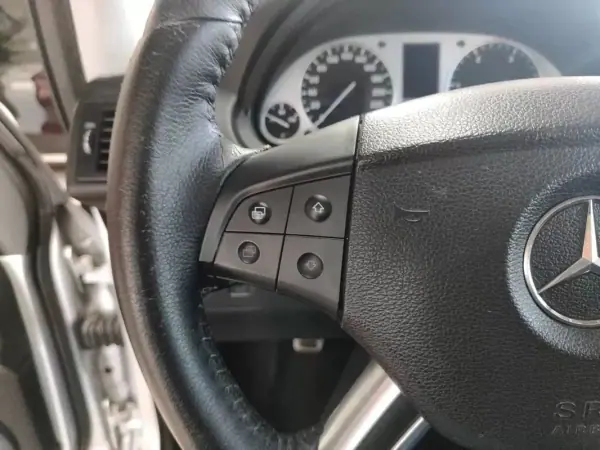 Mercedes-Benz B 200 2005 - 6950 EUR, 226000 km - AUTO.MOTO.pt - 226000km - foto 19 de 22