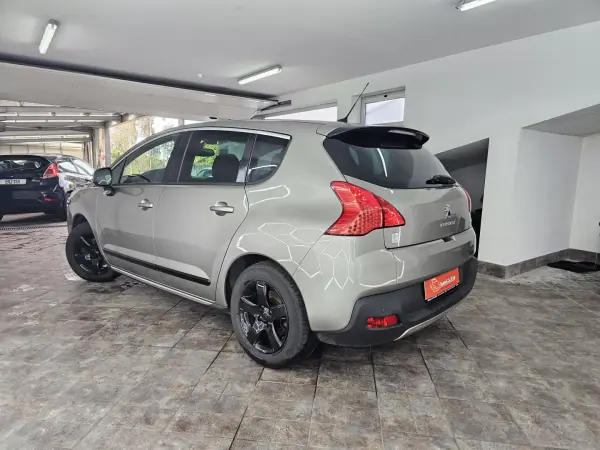 Peugeot 3008 2013 - 10990 EUR, 238991 km - AUTO.MOTO.pt - 238991km - foto 8 de 26