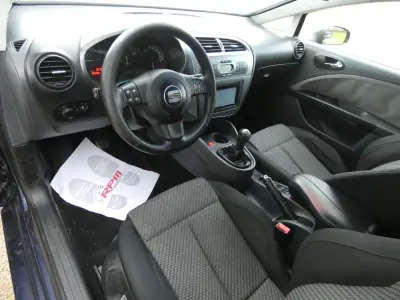 SEAT Leon 2008 - 8500 EUR, 280000 km - AUTO.MOTO.pt - 280000km - foto 15 de 21