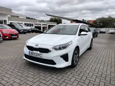 Kia Ceed SW 2020 - 15500 EUR, 58500 km - AUTO.MOTO.pt - 58500km - foto 2 de 26