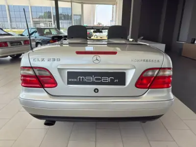 Mercedes-Benz CLK 230 1999 - 9990 EUR, 111847 km - AUTO.MOTO.pt - 111847km - foto 18 de 22