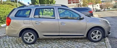 Dacia Logan MCV 2014 - 6990 EUR, 125000 km - AUTO.MOTO.pt - 125000km - foto 8 de 23