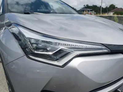 Toyota C-HR 2018 - 21990 EUR, 100000 km - AUTO.MOTO.pt - 100000km - foto 12 de 45
