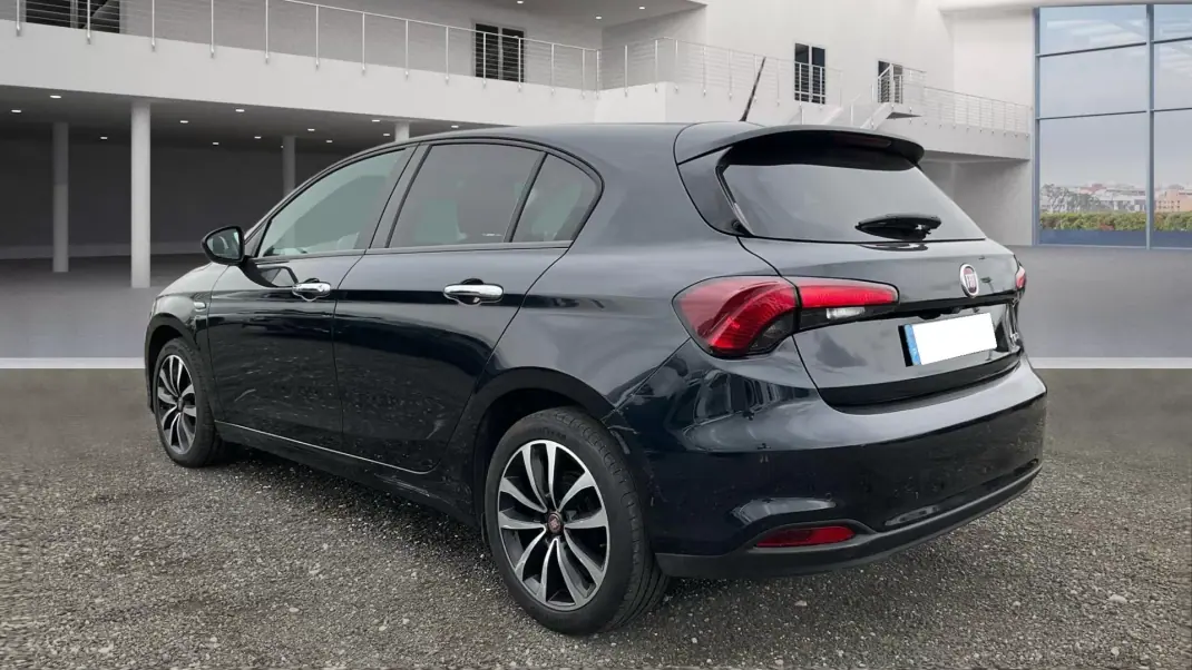 Fiat Tipo 2021 - 9500 EUR, 105534 km - AUTO.MOTO.pt - 105534km - foto 2 de 10
