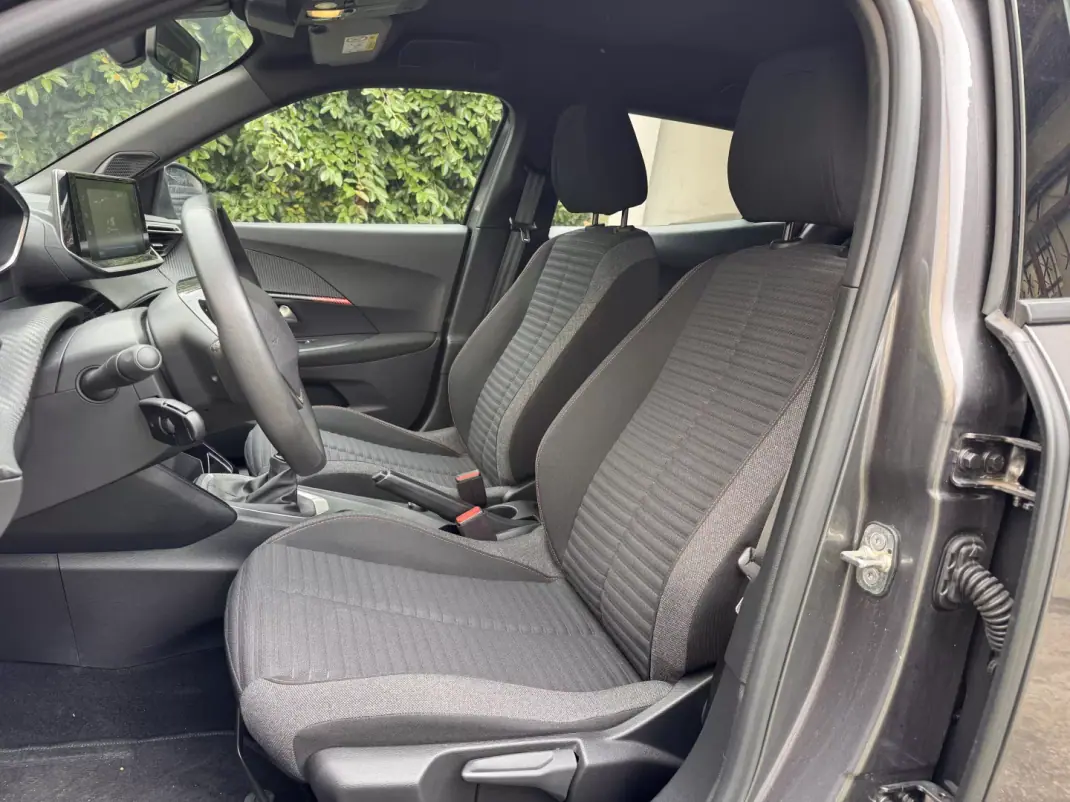 Peugeot 2008 2023 - 16500 EUR, 36030 km - 36030km - foto 20 de 22
