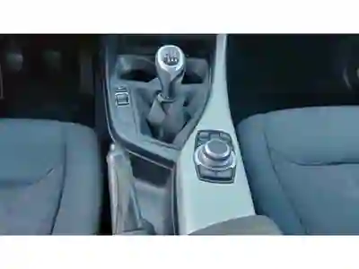 BMW 116 2013 - 7950 EUR, 323362 km - AUTO.MOTO.pt - 323362km - foto 12 de 15