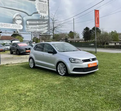 Volkswagen Polo 2013 - 12900 EUR, 150000 km - AUTO.MOTO.pt - 150000km - foto 3 de 13
