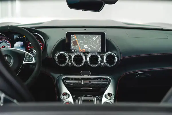 Mercedes-Benz AMG GT 2015 - 104950 EUR, 46786 km - AUTO.MOTO.pt - 46786km - foto 44 de 49