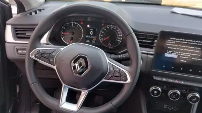 Renault Captur 2022 - 15950 EUR, 77000 km - AUTO.MOTO.pt - 77000km - foto 31 de 42