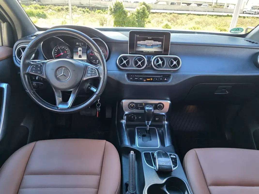 Mercedes-Benz X 250 2018 - 32990 EUR, 109235 km - AUTO.MOTO.pt - 109235km - foto 12 de 17