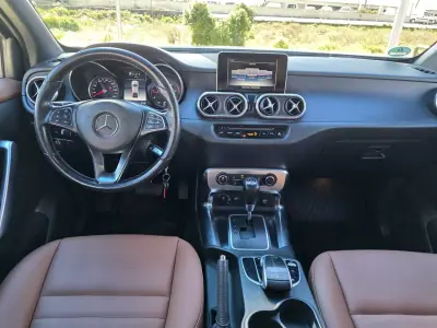Mercedes-Benz X 250 2018 - 32990 EUR, 109235 km - AUTO.MOTO.pt - 109235km - foto 12 de 17
