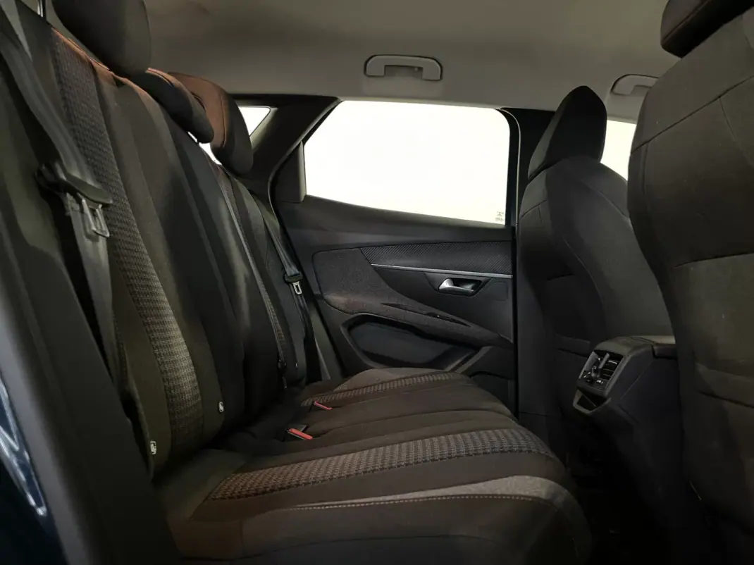 Peugeot 3008 2021 - 21500 EUR, 38000 km - AUTO.MOTO.pt - 38000km - foto 14 de 29