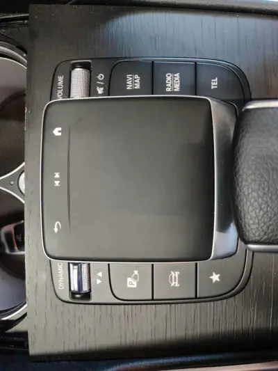 Mercedes-Benz GLE 400 2023 - 65900 EUR, 51000 km - 51000km - foto 32 de 38