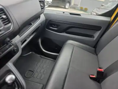 Citroën Jumpy 2019 - 15900 EUR, 122000 km - AUTO.MOTO.pt - 122000km - foto 57 de 60