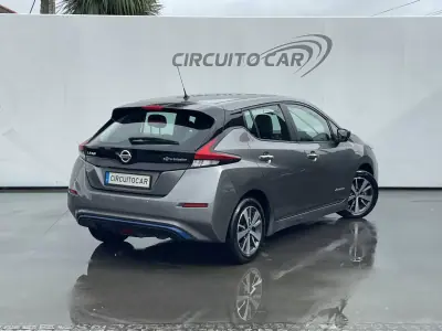 Nissan Leaf 2019 - 13250 EUR, 96481 km - AUTO.MOTO.pt - 96481km - foto 3 de 3