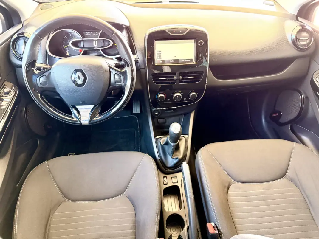 Renault Clio Sport Tourer 2013 - 7990 EUR, 202124 km - AUTO.MOTO.pt - 202124km - foto 10 de 13
