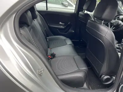 Mercedes-Benz A 180 2020 - 23000 EUR, 147000 km - AUTO.MOTO.pt - 147000km - foto 18 de 19