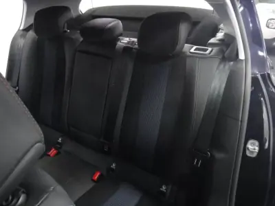 Peugeot 308 2019 - 14900 EUR, 50000 km - AUTO.MOTO.pt - 50000km - foto 39 de 51