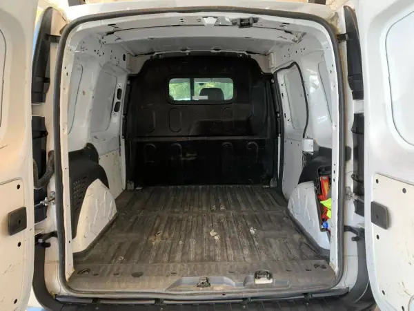 Renault KANGOO EXPRESS 1.5 DCI 115HP ENERGY MAXI BUSINESS 2019 - 11500 EUR, 150121 km - AUTO.MOTO.pt - 150121km - foto 11 de 15